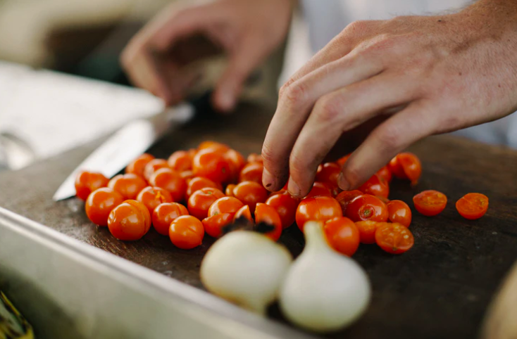 alocatia zilnica de hrana pentru copii persoane cu dizabilitati si persoane varstnice creste de la 22 lei la 32 lei zi 6967f0bd028c9