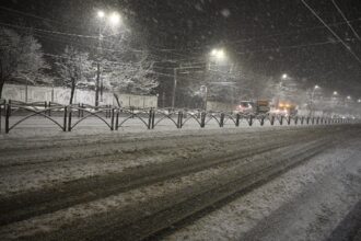 anm ninsori si strat de zapada in capitala vreme deosebit de rece pana luni 69621935aff52