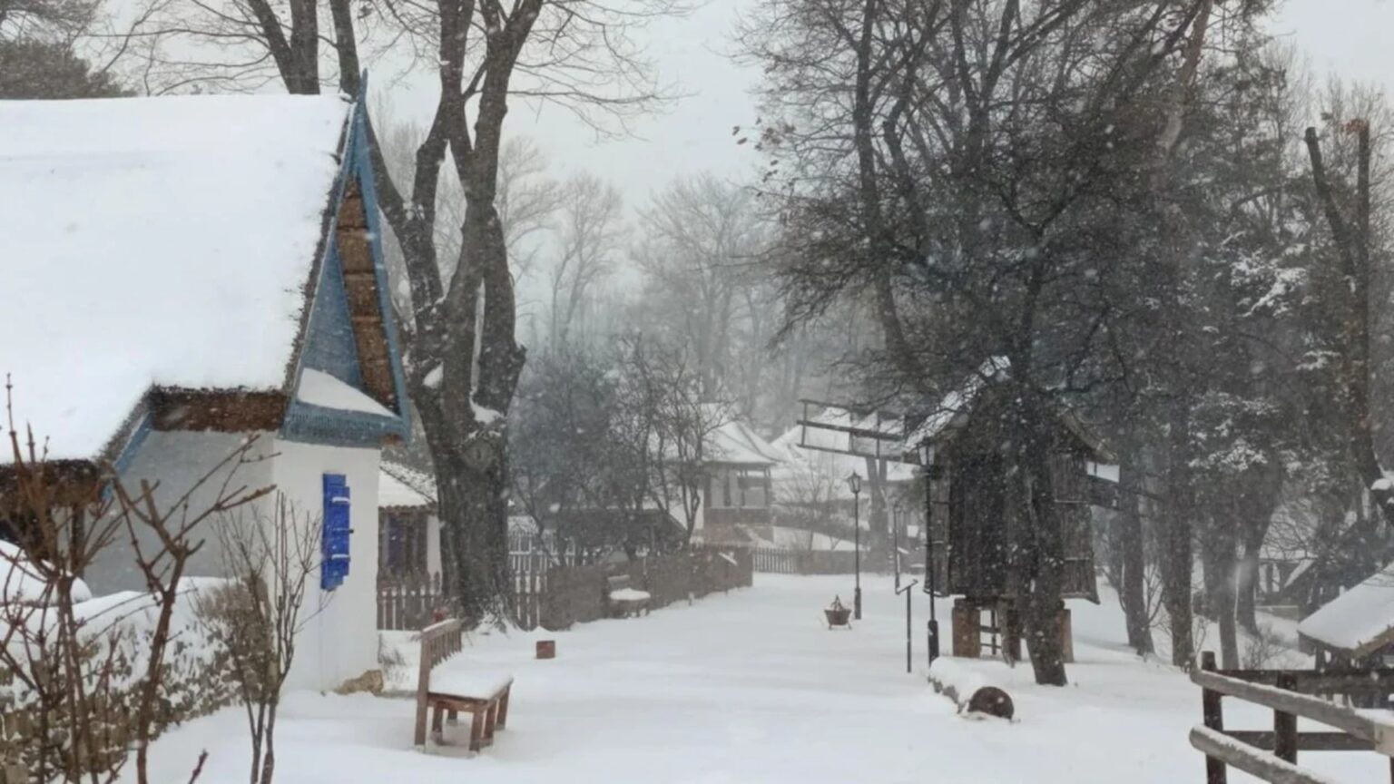 avem hora unirii in weekend la muzeul satului bucurestenii pot participa la ateliere de lana impaslita dans si pictura pe sticla locurile sunt limitate 6970c07ccf76b