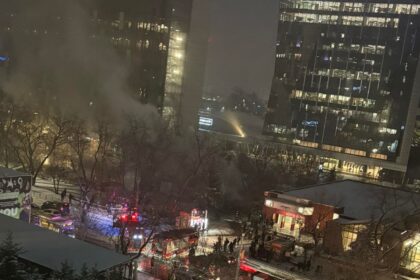 breaking incendiu langa statia de metrou pipera unde arde simigeria lui matei echipe de interventie la fata locului se circula pe o singura banda update 69649b15428d3