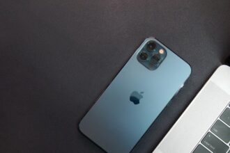 cartea de imbarcare tarom este acum disponibila in apple wallet 696f2195e37d7