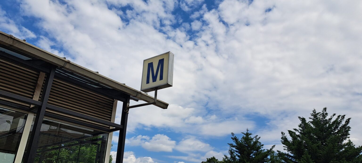 circulatie in sistem pendula la statia de metrou brancoveanu dupa cauza unei tentative de suicid 6970d6c9143ca