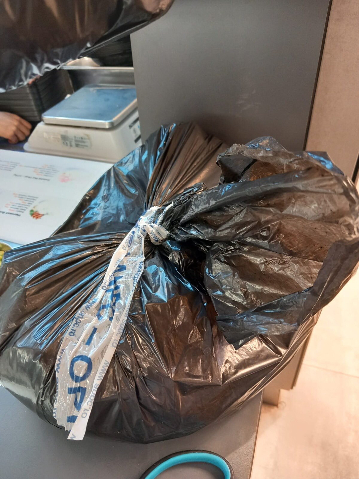 comisarii anpc au aplicat amenzi de aproape 6 milioane de lei si au oprit temporar activitatea a 9 operatori economici 6973c17995a8d