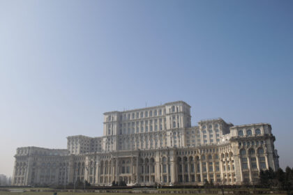 criza in cladirea mamut din bucuresti palatul parlamentului nu are apa si nici n o sa aiba foarte curand nici macar la wc desigur 6968cc3f10053