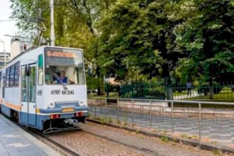 doar statii probleme pe linia 5 tramvaiele inca nu circula desi lucrarile sunt gata de luni de zile constructorul acuza pmb ca nu si a platit datoriile 6969e117c689f