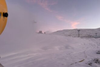 domeniul schiabil al statiunii sinaia este inchis sambata nu se vand cartele de tip schi pass insa se poate urca cu telecabina pana la cota 2000 69622038d0740