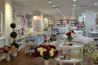 english home isi inchide magazinele din romania brandul de articole pentru casa era prezent si in noua malluri din bucuresti 696a6b226a4a1
