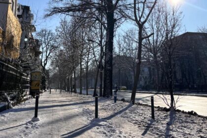 foto imagine miraculoasa in centrul bucurestiului azi in zi foarte lucratoare m am frecat la ochi si am asteptat dardaind sa apara om sau masina 6964c658639b0