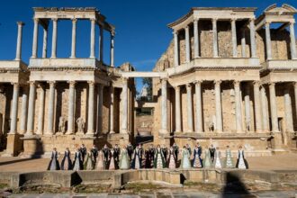 foto maine avem madrigal la metrou e29da4efb88f videoclipul merida efemeride va fi difuzat in statia piata unirii 1 si lansat la cinema in mega mall 696792f3aebf2