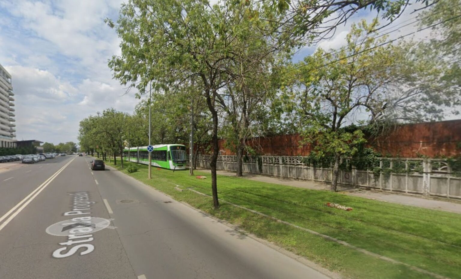 foto sine de tramvai distruse de gazon acum si pe soseaua progresului situatie la indigo cu dezastrul de pe linia 32 suspendata pentru reparatii capitale 695b976588e0a