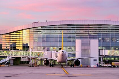 in 2025 aeroporturile capitalei au inregistrat un record istoric de 17 700 242 pasageri cu 1026 mai mult fata de 2024 696f704c5be6d