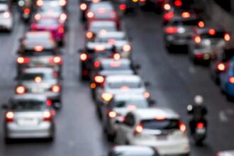 incepe balamucul traficul aglomerat de pe dn1 testeaza rabdarea soferilor care se intorc in bucuresti din mini vacanta 695e649f6d498