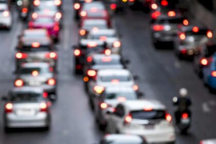 incepe balamucul traficul aglomerat de pe dn1 testeaza rabdarea soferilor care se intorc in bucuresti din mini vacanta 695e649f6d498