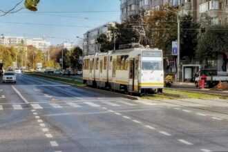 linia 10 este blocata pe soseaua stefan cel mare stb s a format linia de naveta 610 pentru preluarea calatorilor 696390dbeda59