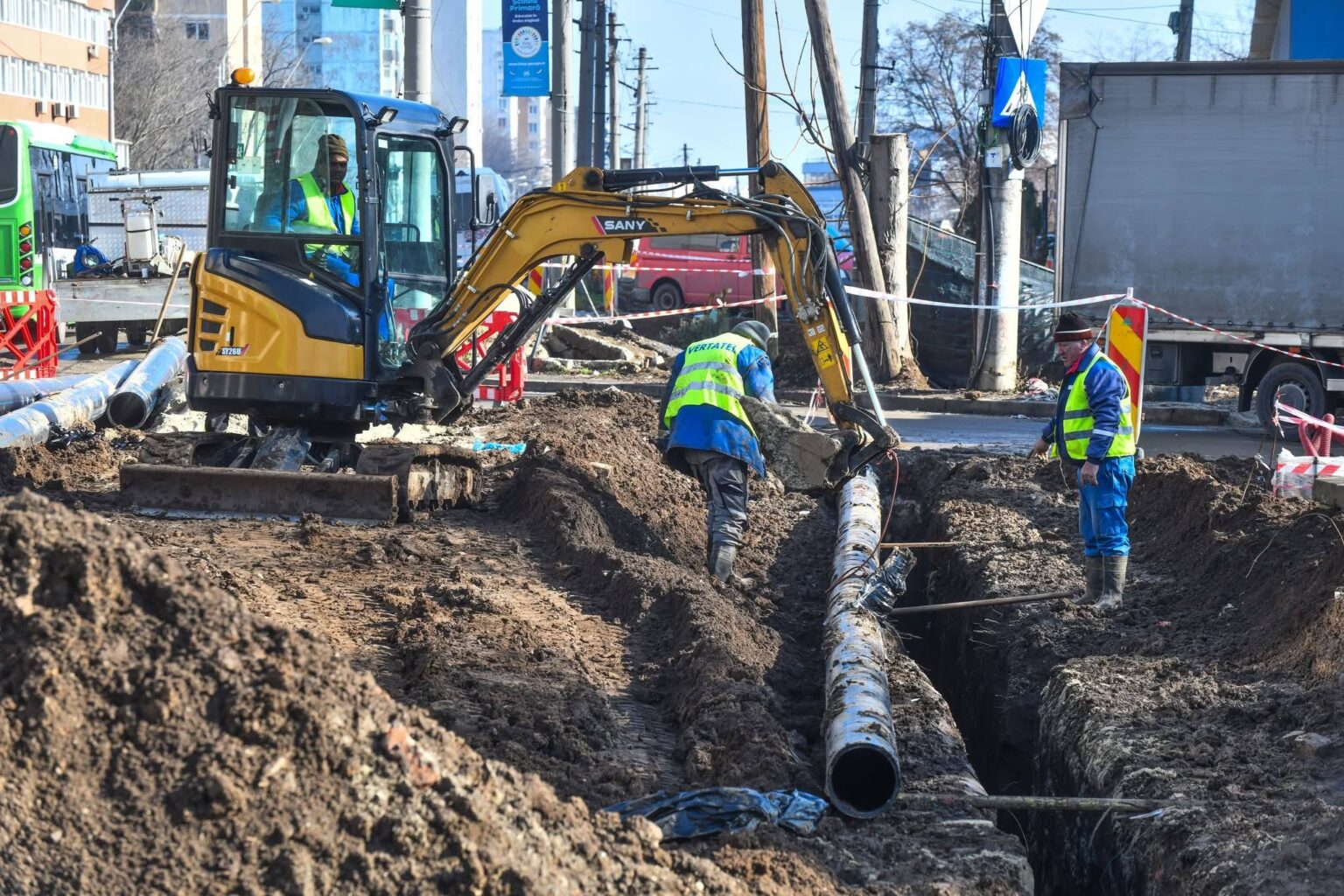 lucrarile de modernizare pe toata prelungirea ghencea vor fi terminate in 2027 ciucu ma voi asigura ca santierele sunt conforme 697a6913dab94