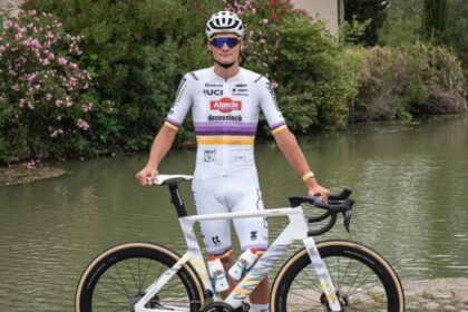 mathieu van der poel a castigat ciclocrosul de anul nou de la baal 6957b8a903d1c