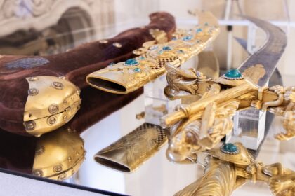 muzeul cotroceni va fi deschis pe 24 ianuarie cu intrare gratuita pentru copii si adolescenti va fi expusa inclusiv sabia daruita lui cuza de catre principele serbiei 696a36123f4b4