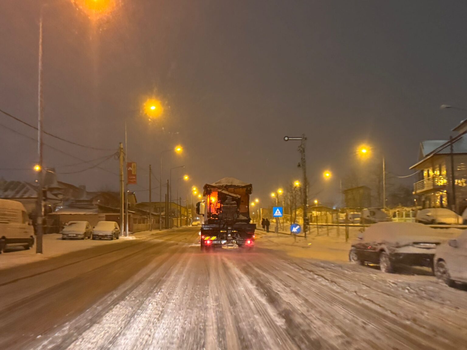 primaria capitalei peste 300 de utilaje si peste 1 100 de muncitori actioneaza pentru deszapezirea bucurestiului 696368b6c0069