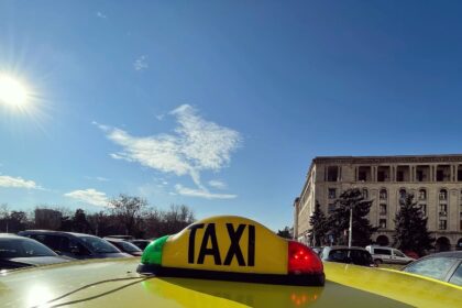 primaria capitalei va declansa patru proceduri succesive de atribuire pentru 1 000 de autorizatii taxi 697ba5abac0b0
