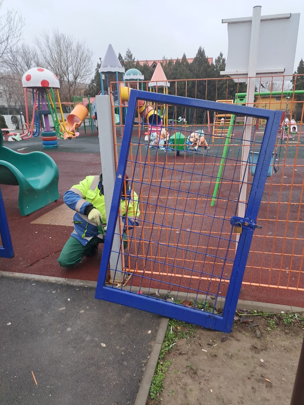 primaria popesti leordeni in ultima perioada s a ajuns la un nivel alarmant de distrugere a bunurilor publice 697daef513b50