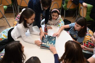 primaria sectorului 1 spune ca a finantat deschiderea unor cluburi de lectura pentru aproape 47 000 de copii 69746ea53886e