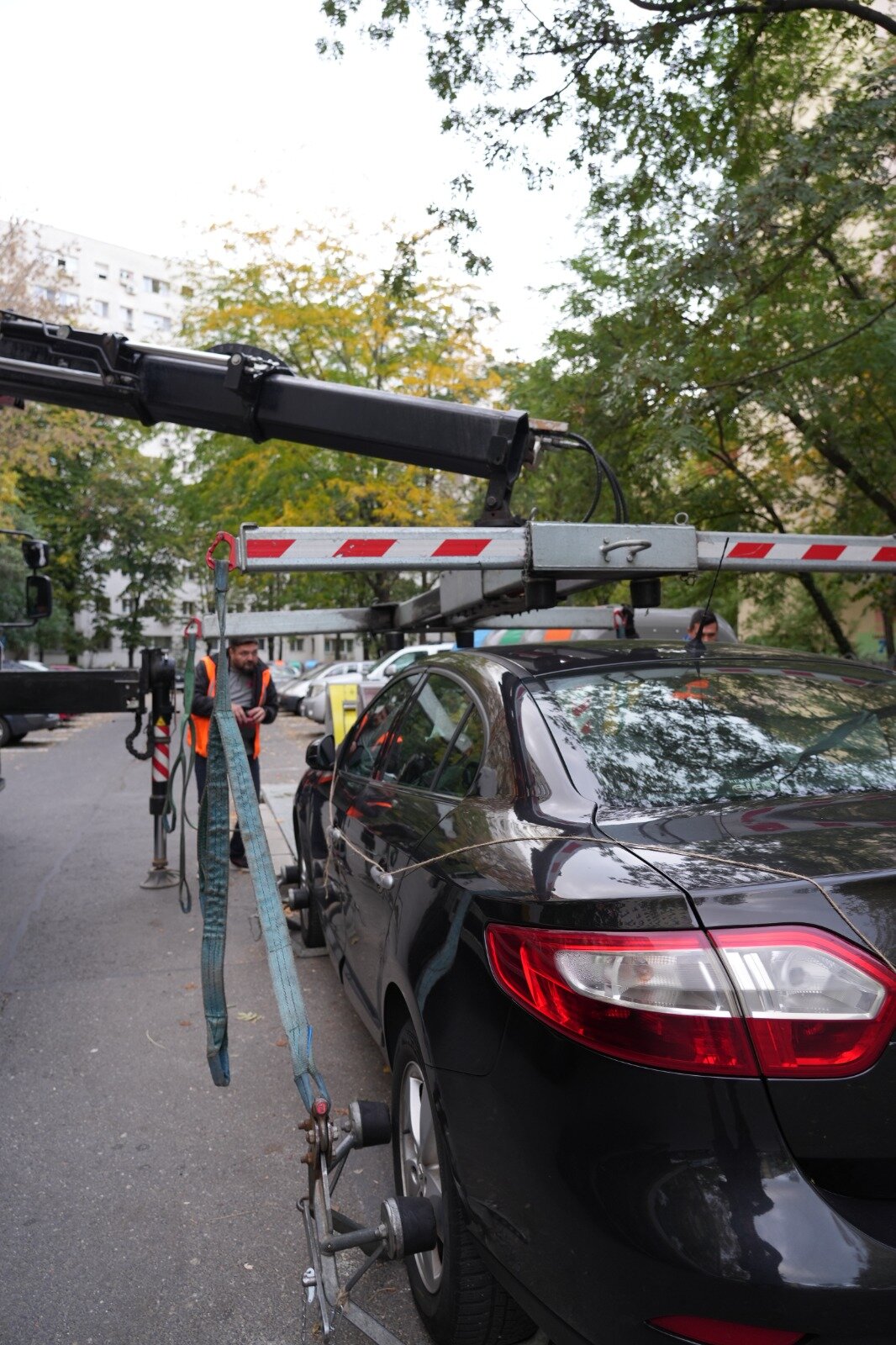 sector 3 masinile parcate neregulamentar nu vor mai fi ridicate daca soferii elibereaza imediat zona blocata 696a383e0e479