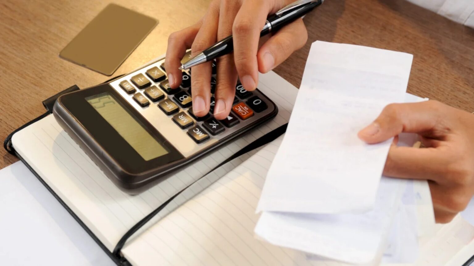 soc pe ghiseul ro 800 000 de lei impozit pentru un apartament de 3 camere din colentina bucurestean ce ma distreaza cel mai tare e ca daca plateam mi ar fi luat banii 695f61c44bf32