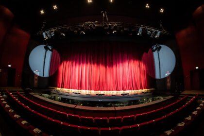 stagiunea 2025 2026 a teatrului national de opereta si musical ion dacian se reia in 15 ianuarie 6966716726ca3