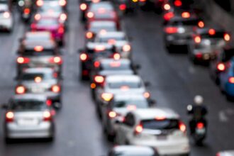 trafic ingreunat pe a1 spre bucuresti o masina cu remorca s a rasturnat si a blocat a doua banda 695d4c7d782ae