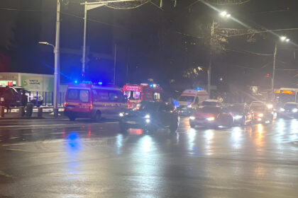 tragedie azi noapte in traficul din bucuresti unde unui om i s a facut rau in masina martor era in drum spre spital n a mai ajuns 6969d2bd20e3e