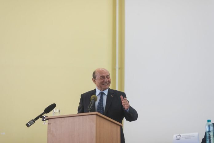 traian basescu trebuie sa primeasca 150 000 de euro de la administratia prezidentiala 697a34748617e