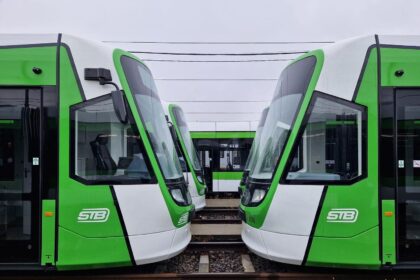 tronsonul cu cel mai mare trafic de tramvaie incepe sa se deniveleze din cauza gazonului pus necorespunzator 695a23455b571