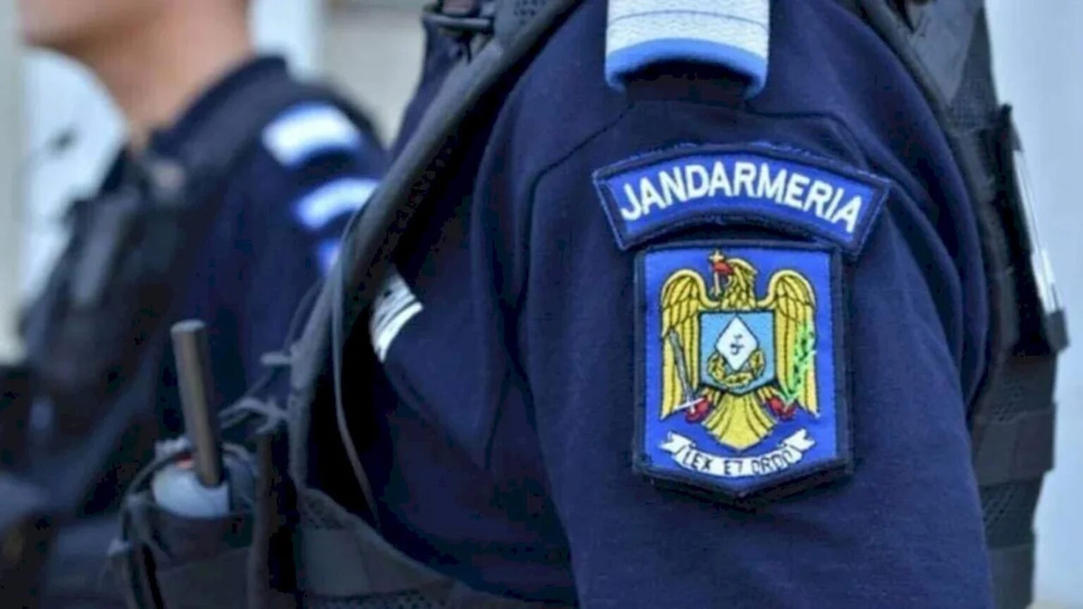 un jandarm din bucuresti ar fi violat o minora de 16 ani la o petrecere barbatul este cercetat penal de catre parchetul militar 695a2aed4a466