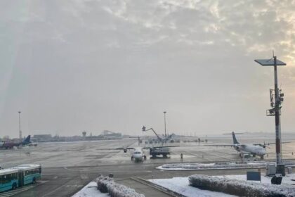 unele zboruri de pe otopeni pot inregistra intarzieri la decolare pistele caile de rulare si plaformele sunt functionale 696364debcd12