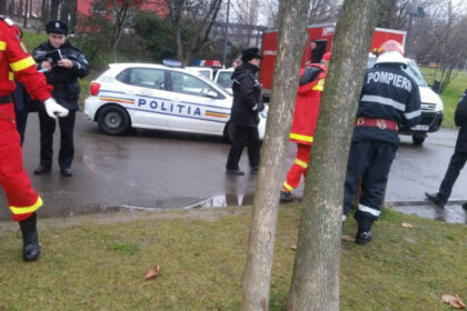 video interventie contracronometru la craiova pentru salvarea unui copil si a unui adult cazuti intr un lac care este starea victimelor 696baf0d94b0d