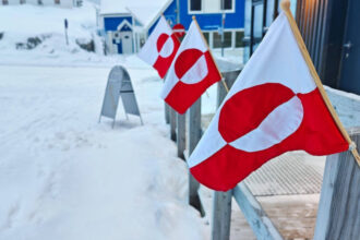 video nu punem mare pret pe bani buze tip kardashian sau sani falsi reactia unor locuitori din groenlanda la amenintarile lui trump 696f16f041ae4