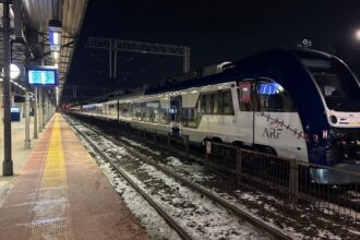 vom avea doua noi rame electrice pesa vor ajunge in aceasta seara in statia bucuresti obor 696cbc0d4df7b