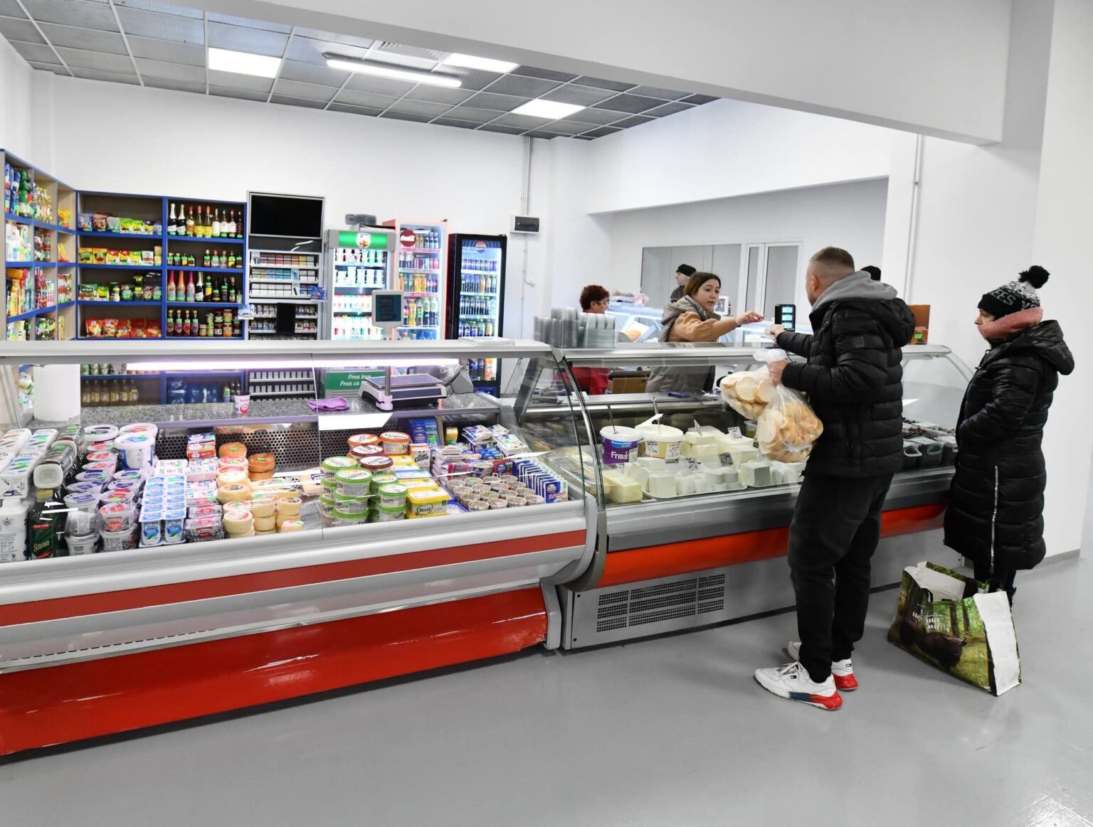 zeci de spatii comerciale scoase la licitatie in sectorul 6 69687c2e483e2