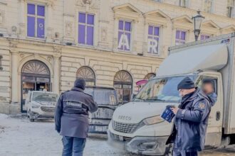 amenzi de 100 000 de lei pentru bucurestenii care nu au curatat trotuarele de zapada si gheata 698244044e209