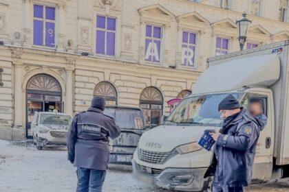 amenzi de 100 000 de lei pentru bucurestenii care nu au curatat trotuarele de zapada si gheata 698244044e209