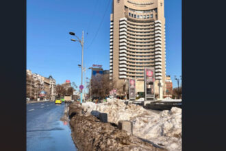 amenzi de 760 000 de lei pentru operatorii de salubrizare din bucuresti din cauza deszapezirii sectorul cu cele mai multe sanctiuni 699f27a2146af