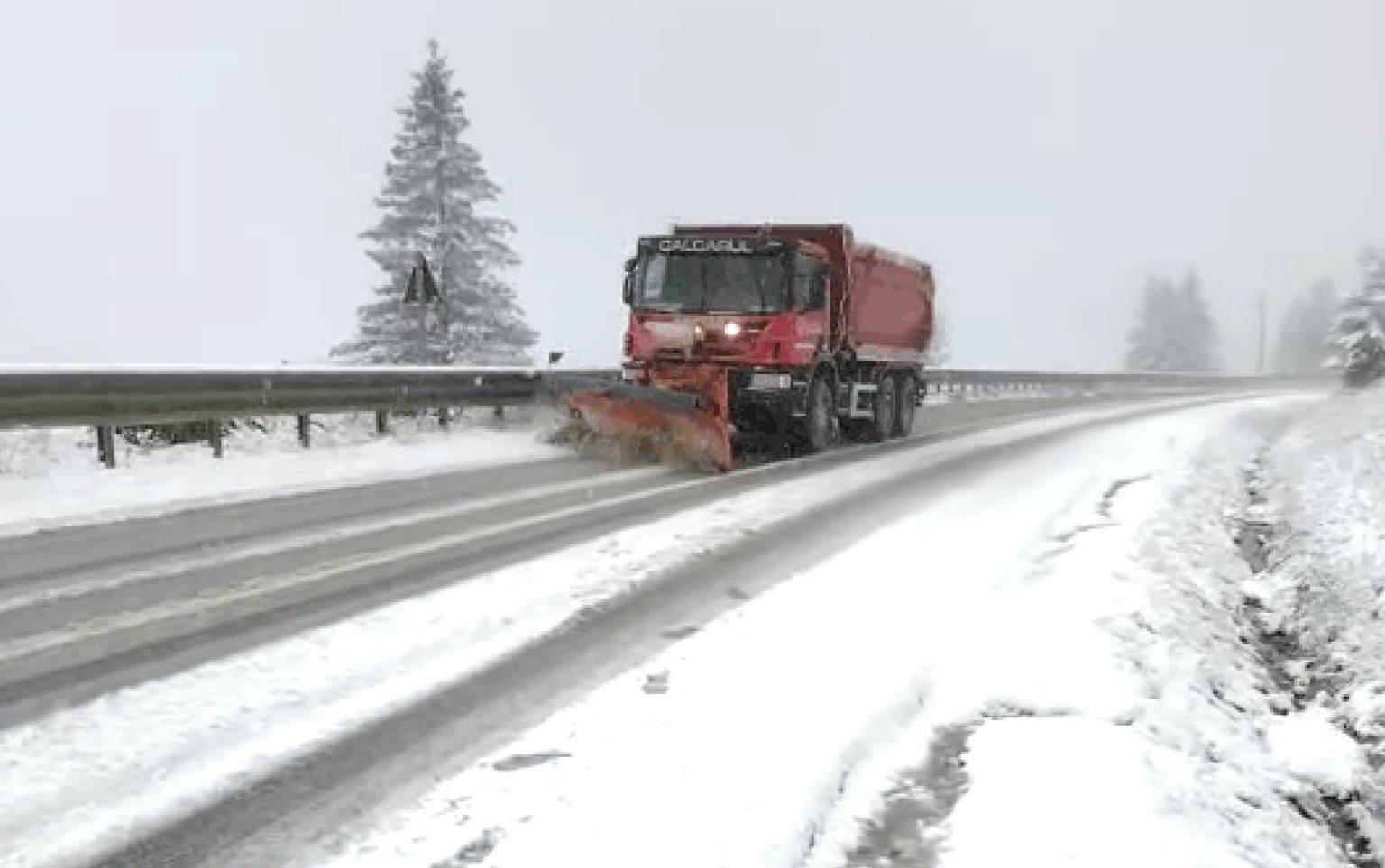 cnair pe anumite sectoare de drum se circula in conditii de iarna dar nu sunt drumuri inchise 698051fdb6397