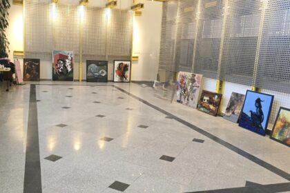 evenimente de ziua lui brancusi la hub ul de galben din piata amzei joi se deschide o expozitie si va fi difuzat un documentar in memoria marelui sculptor 6994635ebf6dd