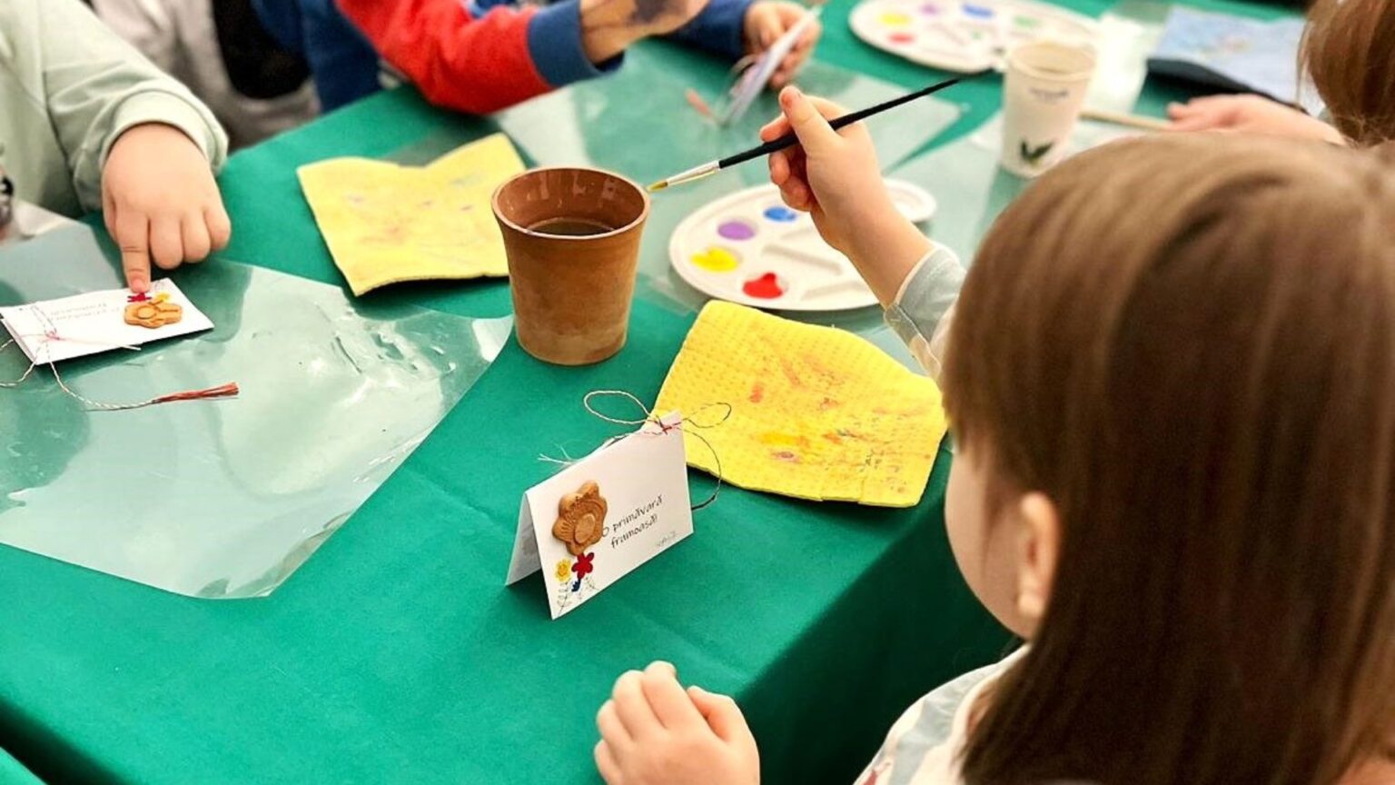 expozitii si ateliere creative pentru picii din sectorul 1 la hub degalben copiii vor face origami si martisoare din lut 69a017d98b871