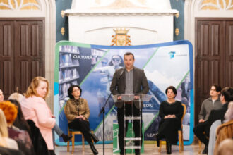 fundatia tinmar educatie pentru viitor 1 110 elevi din judetul iasi primesc burse de merit in valoare totala de 560 000 de euro 698ae2d518b78