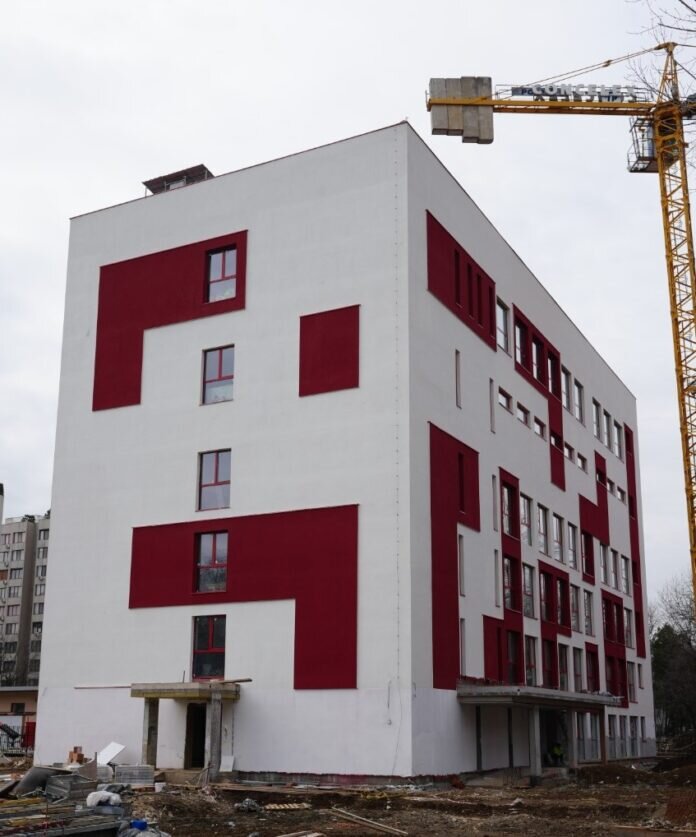 lucrarile la noul corp al scolii nr 16 neagoe basarab din sectorul 3 aproape de final 698ec596d0402