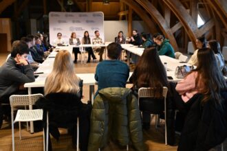 peste 40 studenti vor face practica la primaria sectorului 1 6980d68f8a399