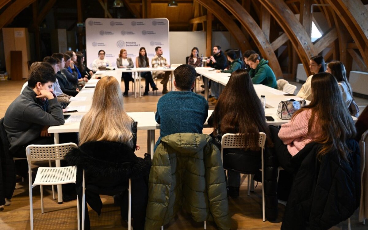 peste 40 studenti vor face practica la primaria sectorului 1 6980d68f8a399