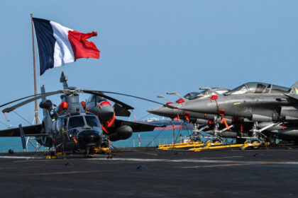 portavionul francez charles de gaulle a fost desfasurat in atlanticul de nord si marea baltica anunta parisul 699874025a000