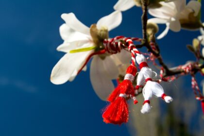 primavara ca la tara doar ca in bucuresti targ de martisor la muzeul satului incepe pe 23 februarie si tine pana de ziua femeii 698b1bf58d2f5